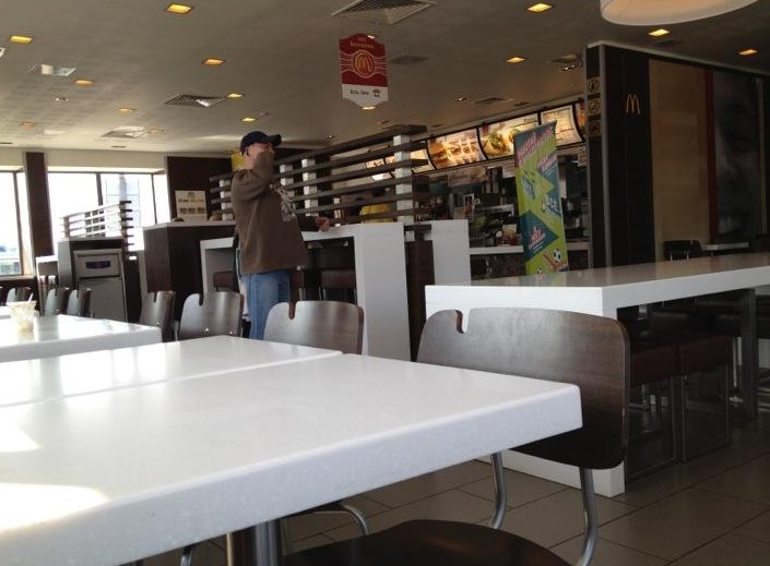 фотка зала Рестораны McDonald's на 1 зал мест Краснодара