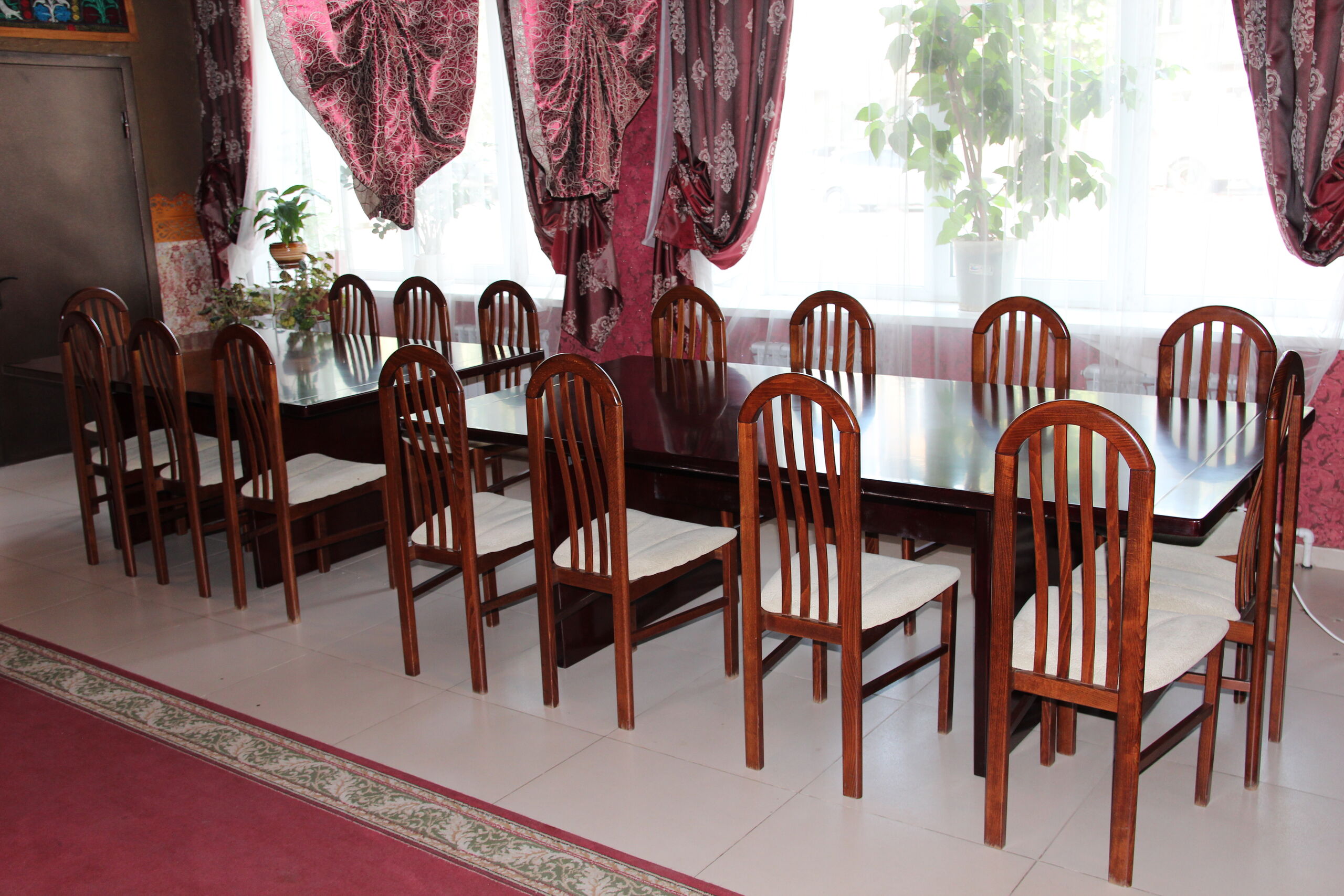 фото помещения для мероприятия Кафе Кафе Рохат  Краснодара