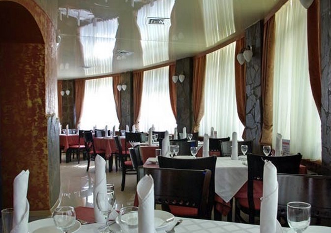 снимок помещения для мероприятия Рестораны  Хижина  на 2 зала мест Краснодара